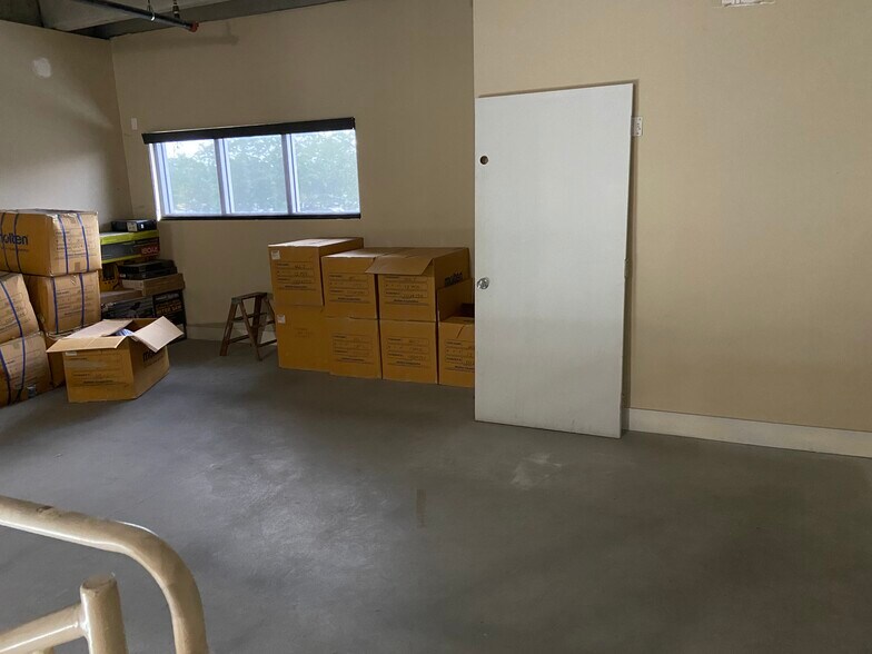More Photos Of 1835 NW 112th Ave, Miami Warehouse For Lease