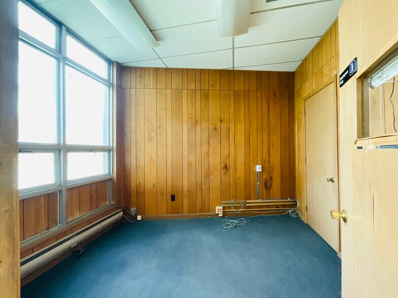 More Photos Of 113 West St, Pittsfield Storefront Retail Office For Sale