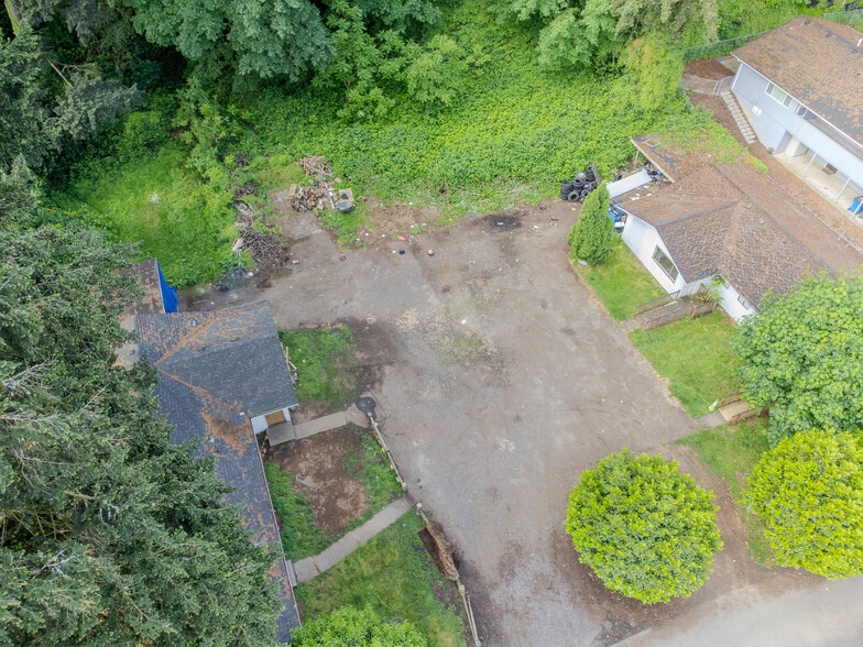 More Photos Of 2713 E 19th St, Vancouver Apartments For Sale