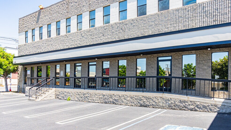 More Photos Of 142 Arena St, El Segundo Office For Lease