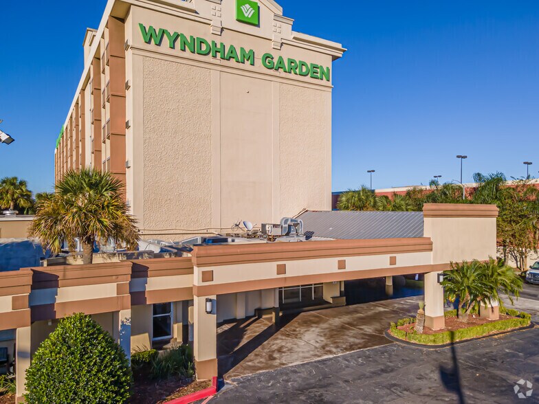 More Photos Of 6401 Veterans Memorial Blvd, Metairie Hotel For Sale