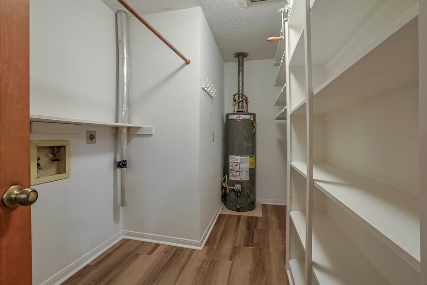 More Photos Of 211 Brantley Ln, Magnolia Apartments For Sale