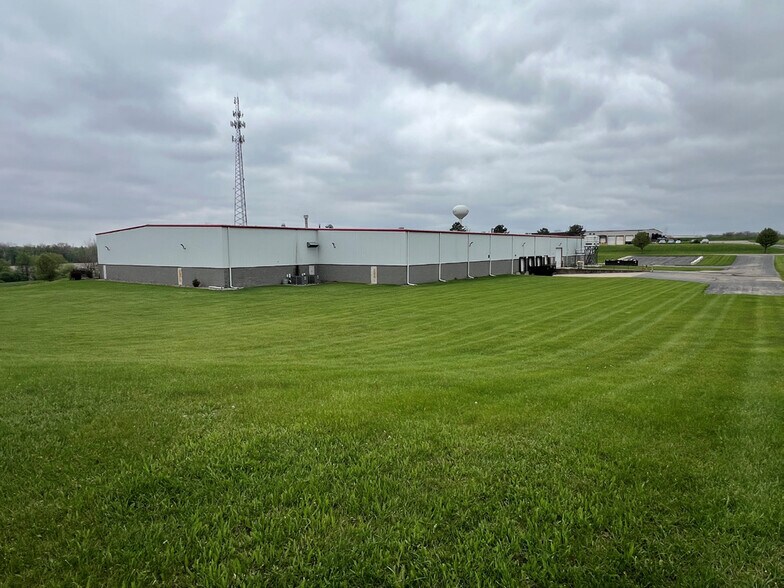 More Photos Of 530 Industrial Pky, Jonesville Manufacturing For Lease