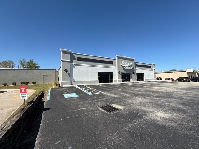 More Photos Of 1917 US Highway 27 N, Sebring Storefront For Sale