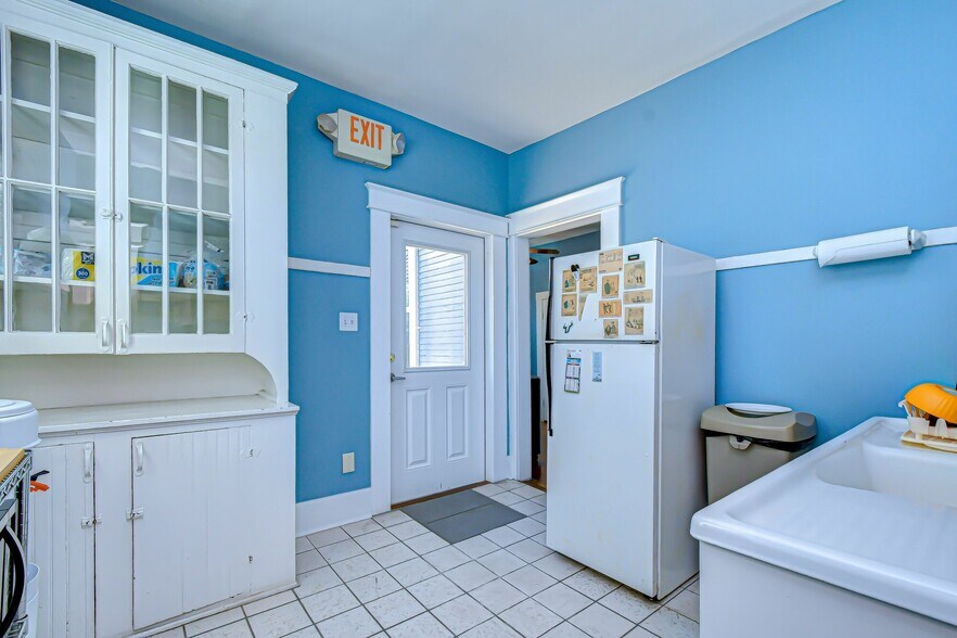 More Photos Of 211 S Boulevard, Tampa Office For Sale