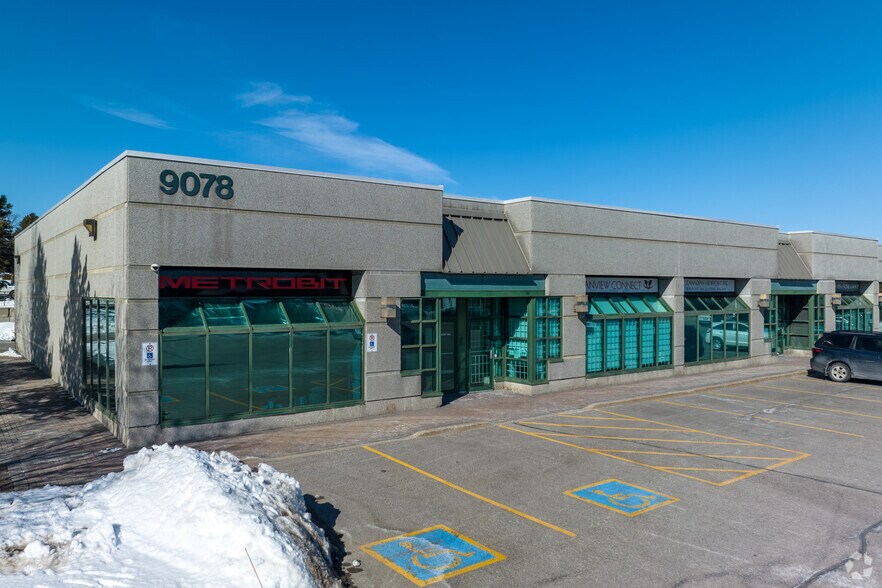 More Photos Of 9078 Leslie St, Richmond Hill Showroom For Lease