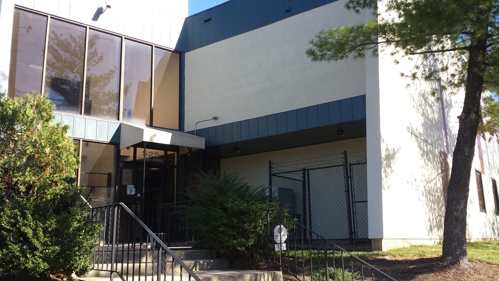 More Photos Of 525 Eastern Ave, Fairmount Heights Medical For Lease