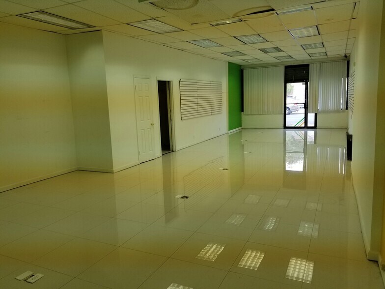More Photos Of 97-08 Metropolitan Ave, Forest Hills Storefront For Lease