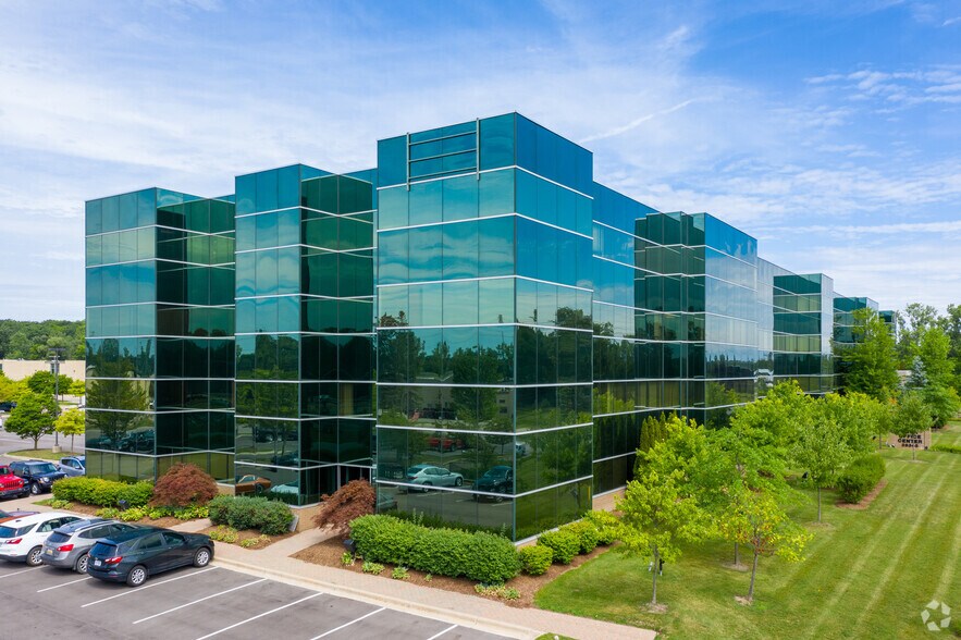 More Photos Of 28345 Beck Rd, Wixom Coworking Space