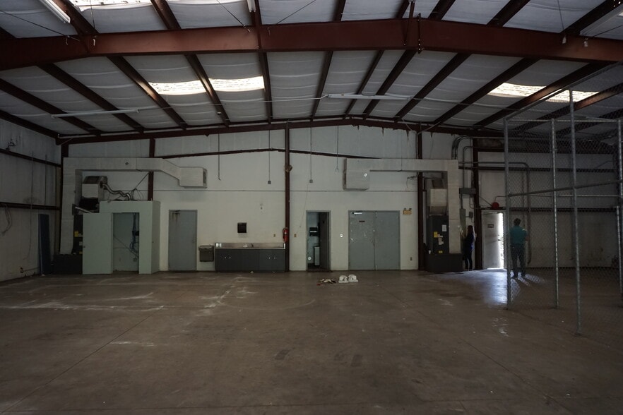 More Photos Of 637 Triumph Ct, Orlando Warehouse For Sale
