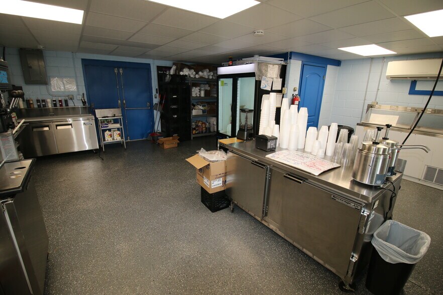 More Photos Of 426 Bartel St, Scranton Restaurant For Sale