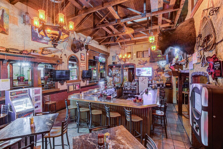 More Photos Of 500 W F St, Casper Restaurant For Sale