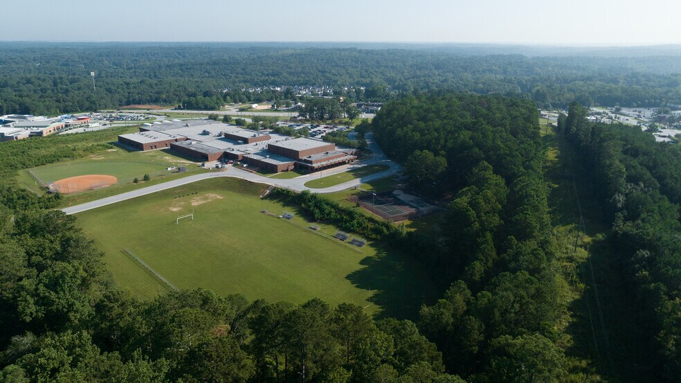 More Photos Of 1380 Milstead Ave NE, Conyers Medical For Lease