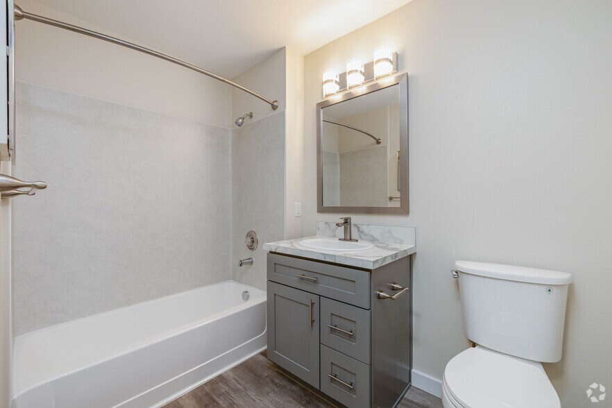 More Photos Of 123 NE 112th Ave, Bellevue Apartments For Lease