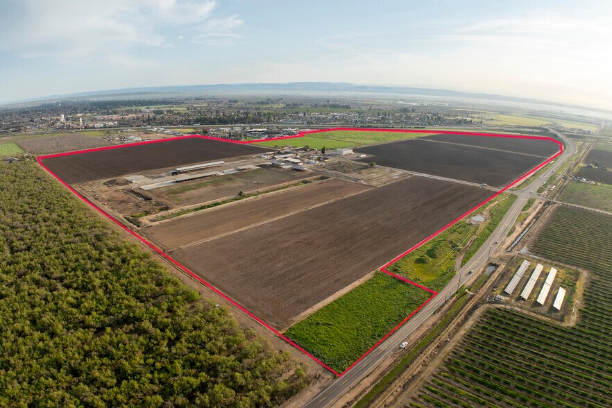 More Photos Of 1515 E Mission Ave, Merced Land For Sale