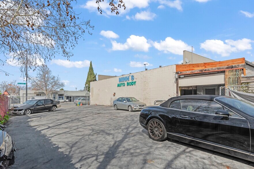 More Photos Of 452 W San Carlos St, San Jose Auto Repair For Sale