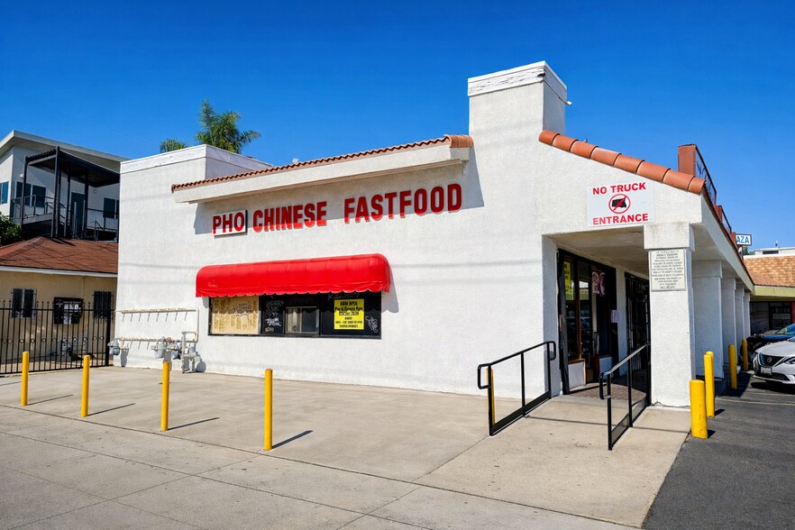 More Photos Of 445 E Anaheim St, Wilmington Unknown For Lease