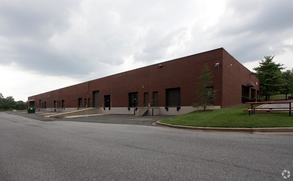 More Photos Of 5200 Philadelphia Way, Lanham Research And Development For Lease