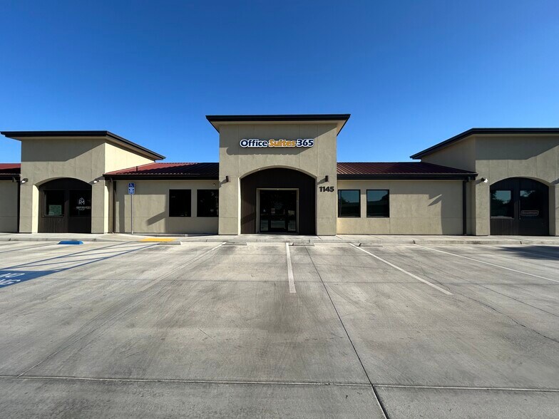 Primary Photo Of 1145 E Dinuba Ave, Reedley Office For Lease