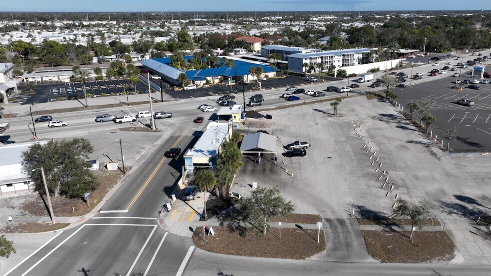 More Photos Of 700 Tamiami Trl S, Venice Carwash For Sale