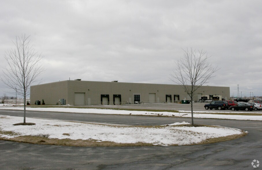 More Photos Of 4505-4515 S Taylor Dr, Sheboygan Flex For Sale