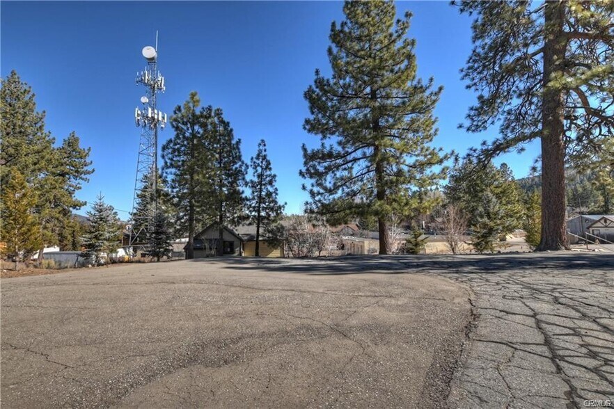 More Photos Of 547 Cottage Ln, Big Bear Lake Office For Sale