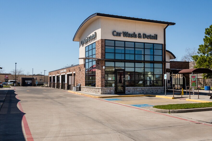 More Photos Of 8414 Spring Cypress Rd, Spring Carwash For Sale