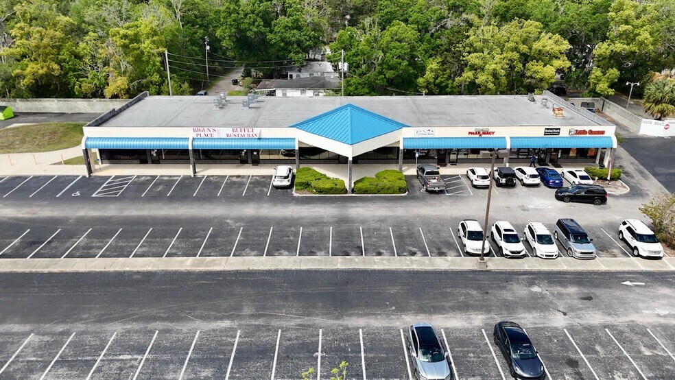 More Photos Of 207-225 S Orange St, Starke Unknown For Lease