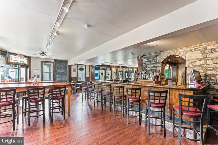 More Photos Of 2116 Old Route 100, Bechtelsville Restaurant For Sale