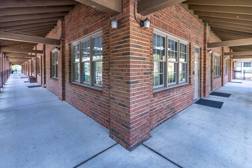More Photos Of 1100 Stockton St, Jacksonville Religious Facility For Lease