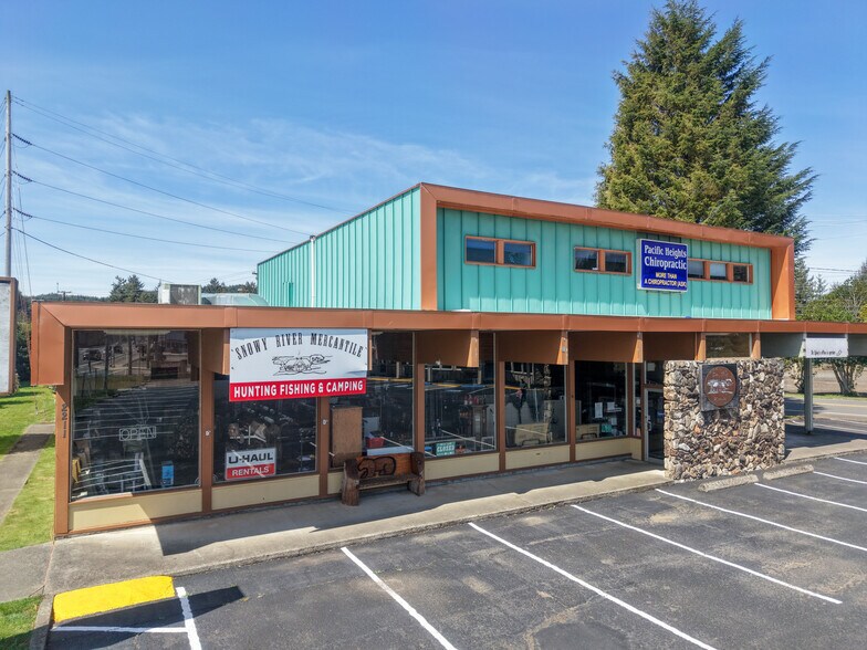 More Photos Of 2133 Winchester ave, Reedsport Freestanding For Sale