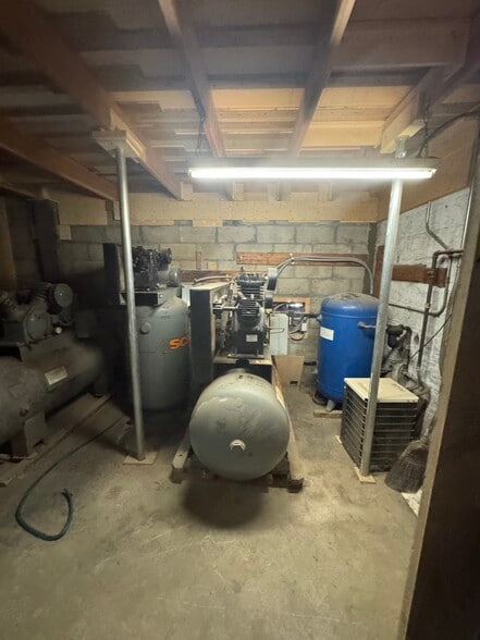 More Photos Of 55 Lasalle St, Staten Island Industrial For Sale