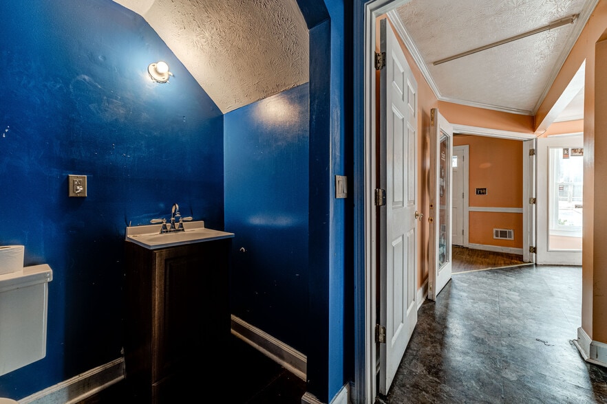 More Photos Of 2893 Mountain Industrial Blvd, Tucker Office For Sale