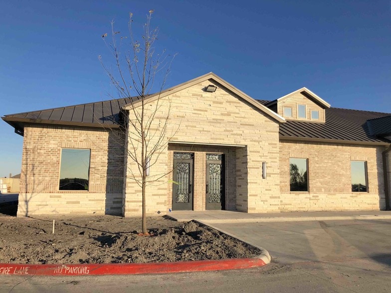 More Photos Of 1400 N Coit Rd, McKinney Unknown For Lease