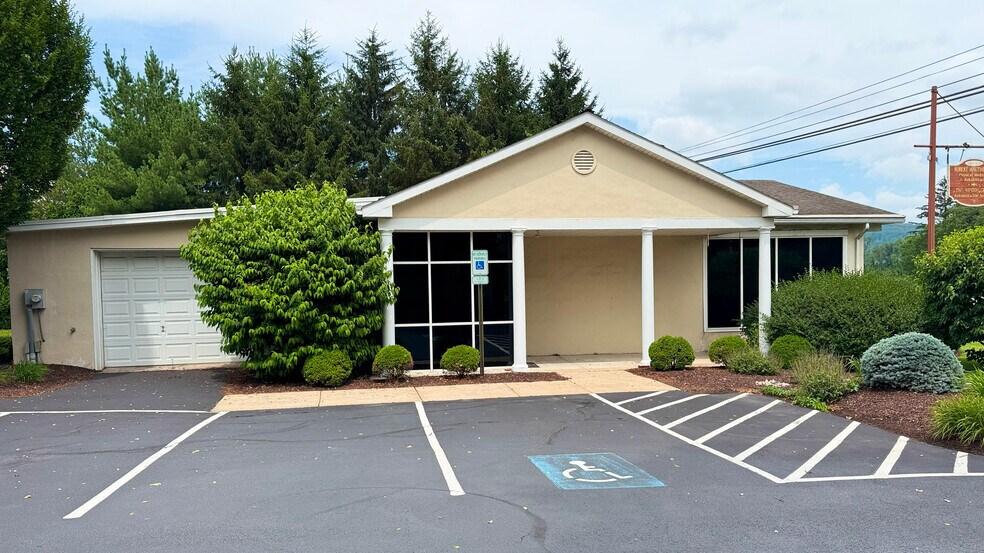 More Photos Of , Center Valley Office For Sale