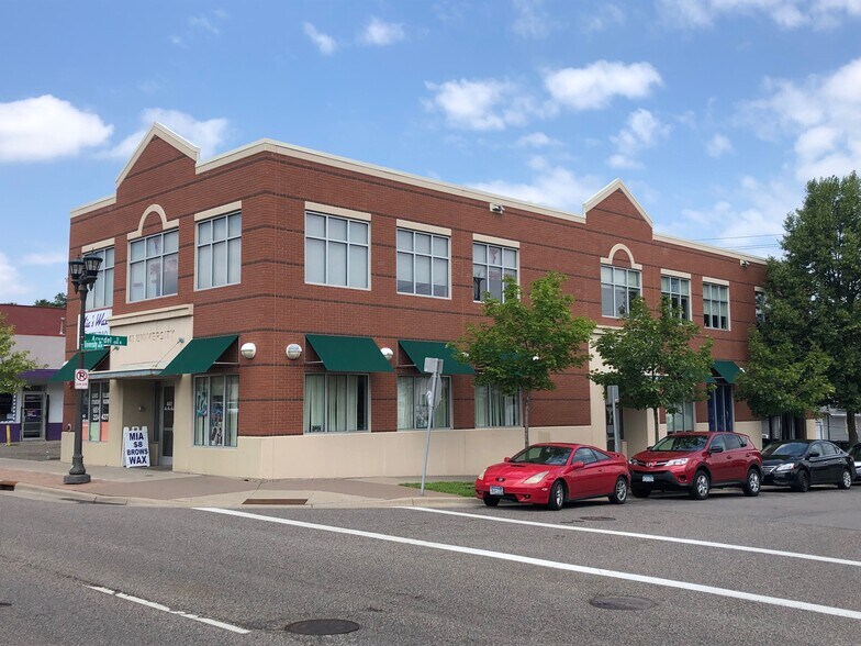 More Photos Of 441 University Ave W, Saint Paul Storefront Retail Office For Lease