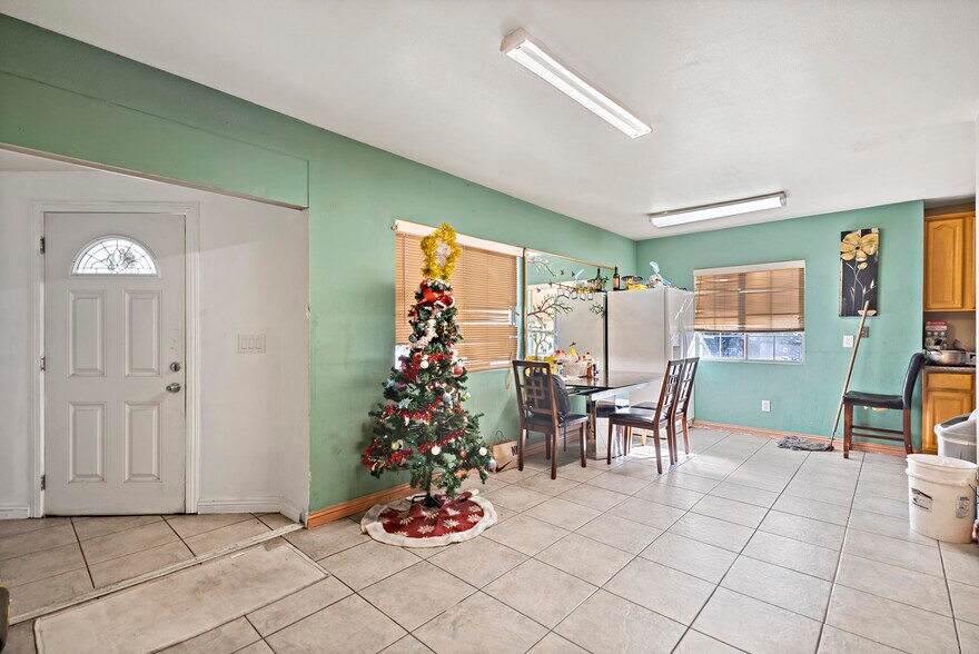 More Photos Of 2843 Meeker Ave, El Monte Freestanding For Sale