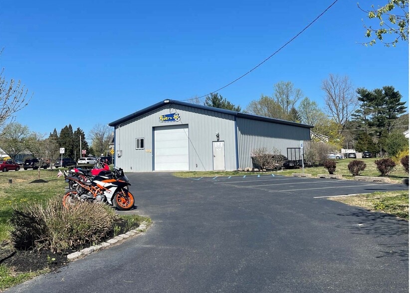 Primary Photo Of 1898 Williamstown Erial, Erial Warehouse For Sale