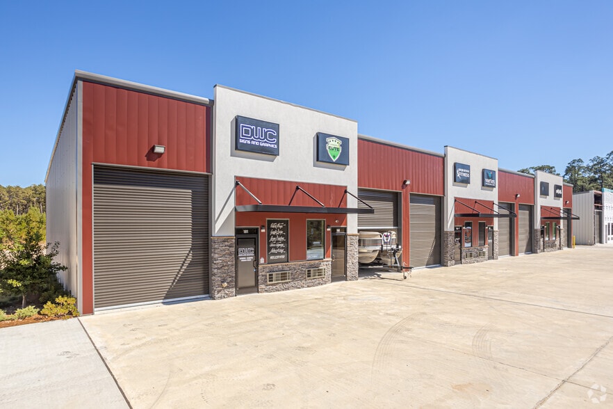 More Photos Of 17418 Coastal Blvd, Covington Light Distribution For Lease