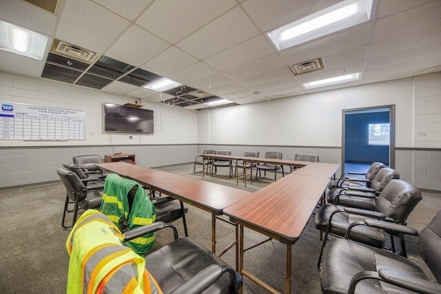 More Photos Of 134 Waupaca Dr, Etowah Manufacturing For Sale