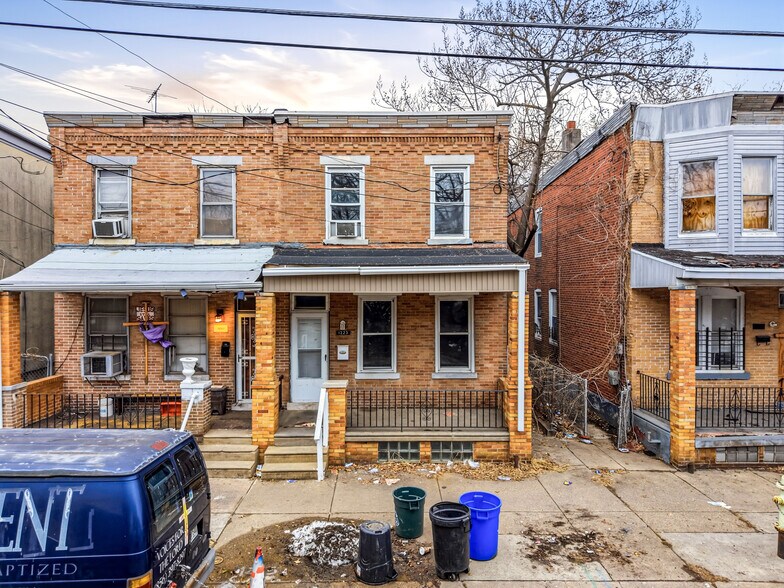 Primary Photo Of , Camden Specialty For Sale