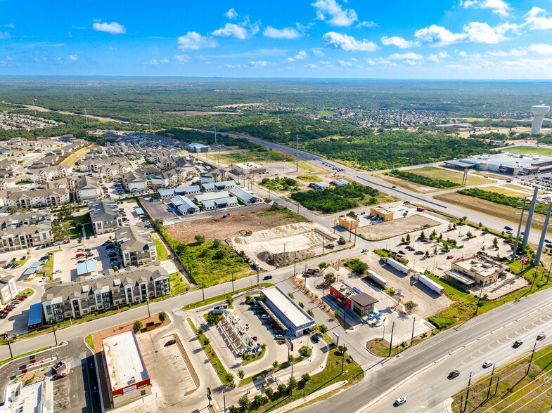 More Photos Of 211 Crossing Ave, San Antonio Unknown For Lease