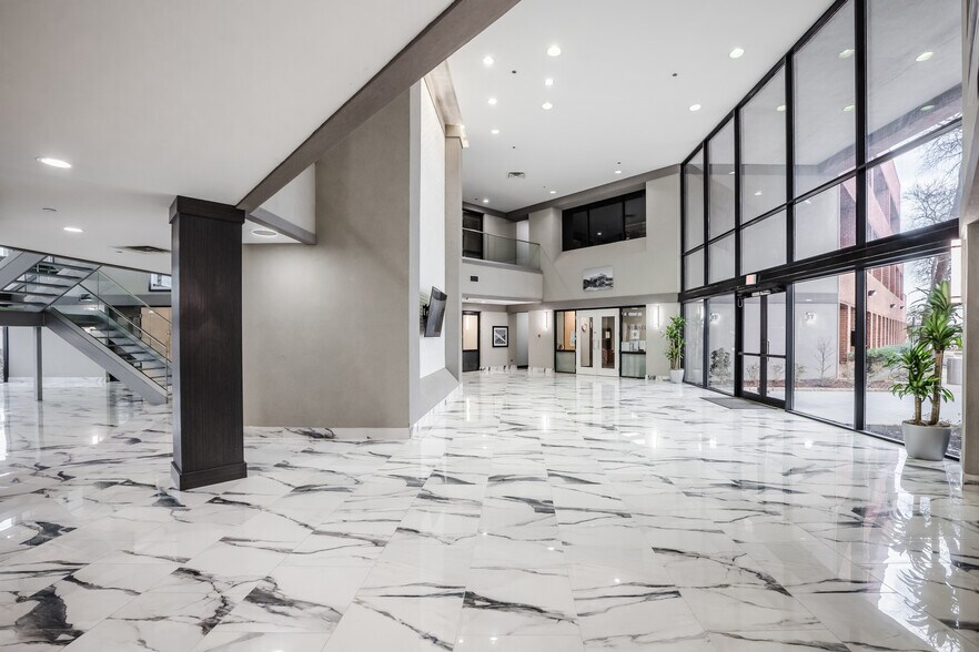 More Photos Of 2201 N Collins St, Arlington Office For Lease