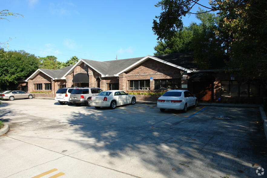 Primary Photo Of 125 W Pineview St, Altamonte Springs Medical For Lease