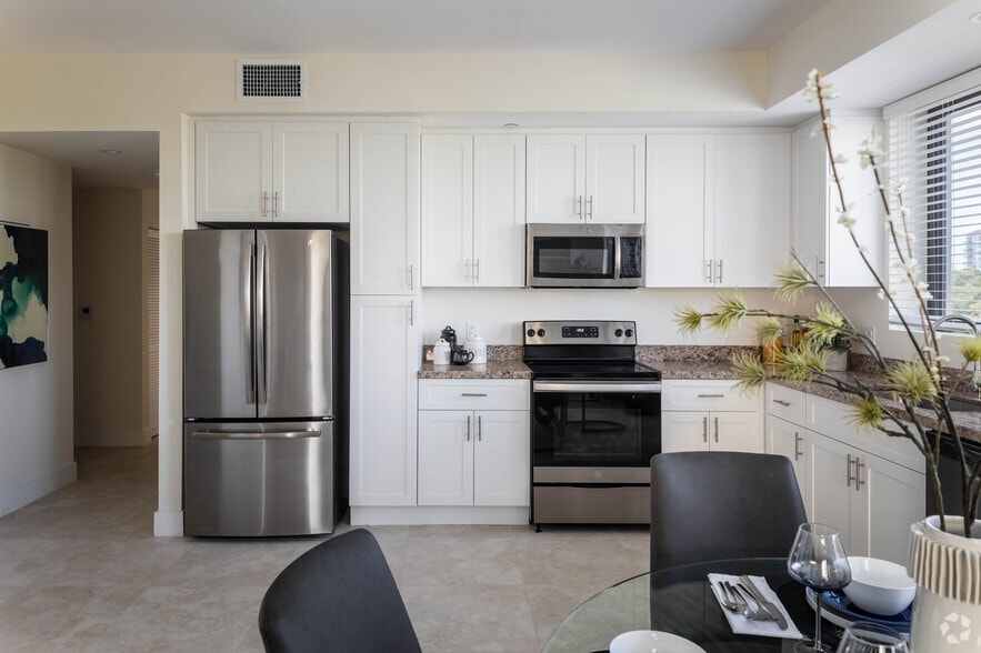 More Photos Of 1091 Galiano St, Coral Gables Apartments For Sale