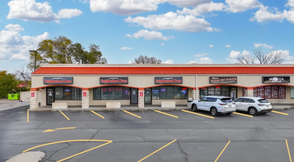 More Photos Of 5400-5426 N Lovers Lane Rd, Milwaukee Restaurant For Sale