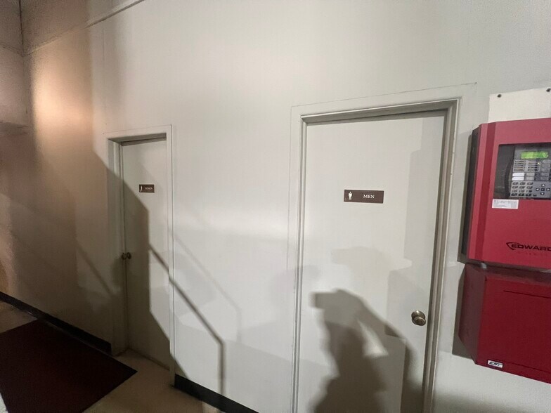 More Photos Of 551 Hyde Park Ave, Hillside Flex For Sale