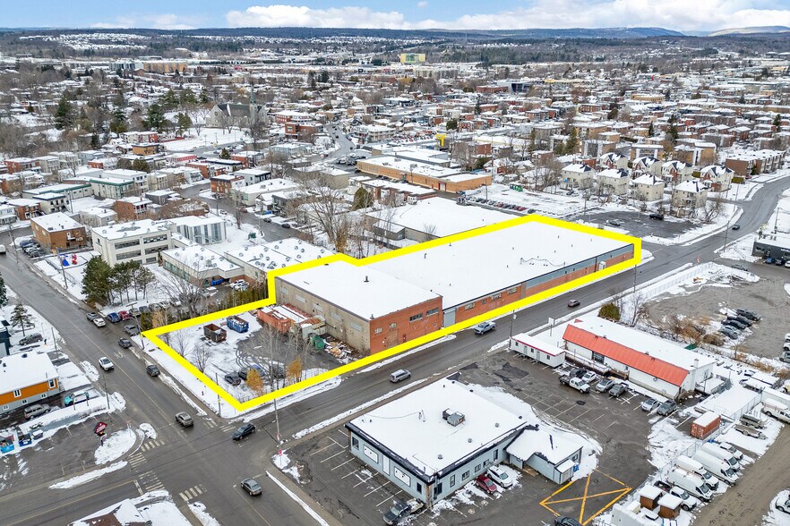 More Photos Of 262 Rue Scott, Saint-Jérôme Warehouse For Sale