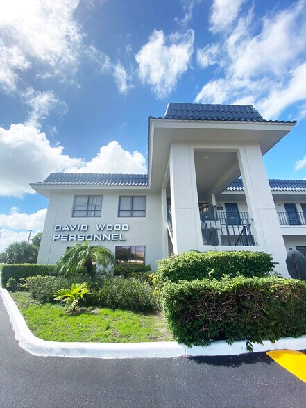 More Photos Of 1897 Palm Beach Lakes Blvd, West Palm Beach Medical For Lease
