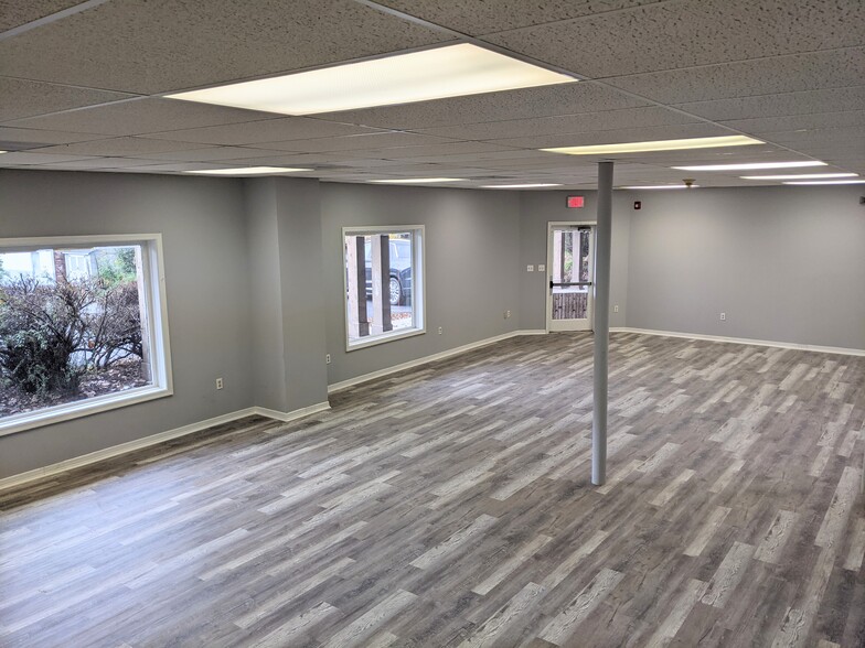 More Photos Of 832 Seven Bridge Rd, East Stroudsburg Medical For Lease